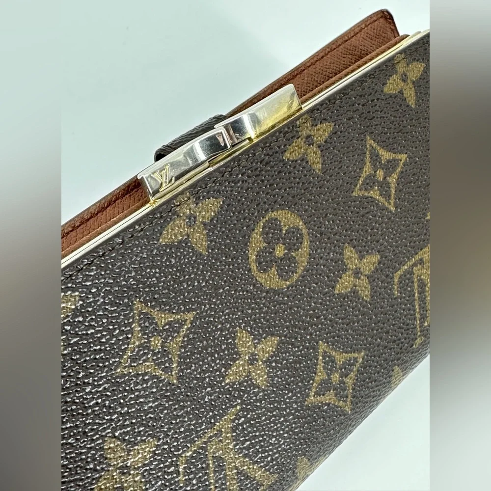 Louis Vuitton Vintage French Purse Long Wallet Kiss Lock - Picture 8 of 16